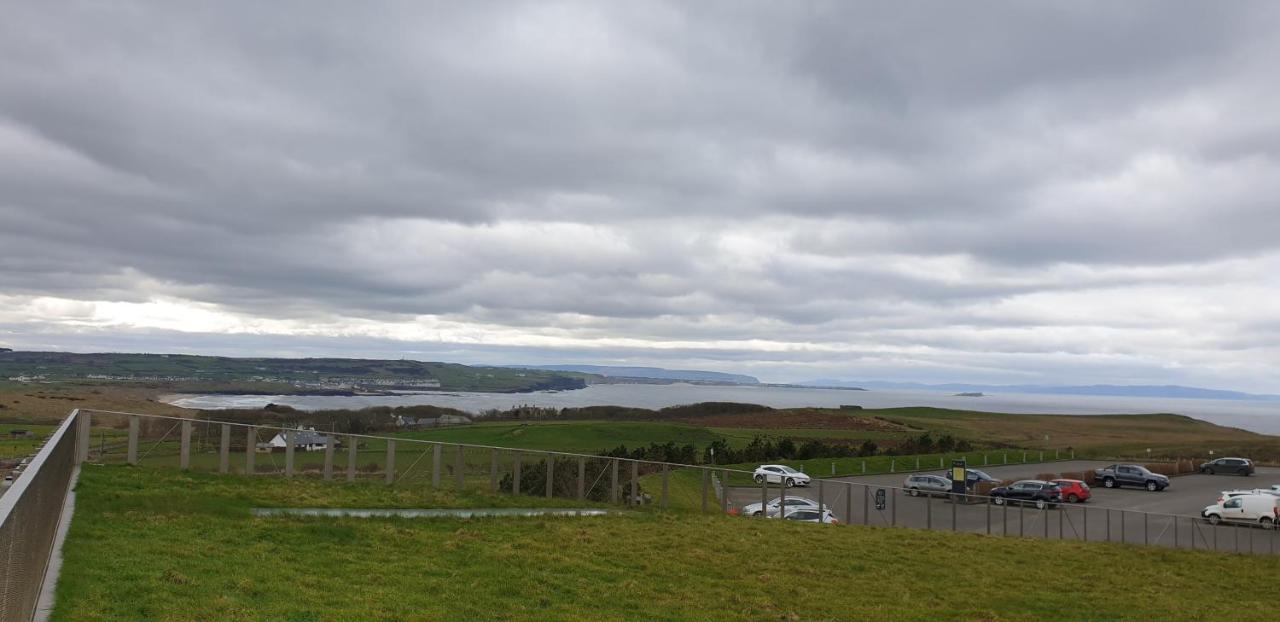 Causeway Hotel Bushmills Bagian luar foto