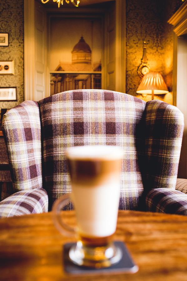 Causeway Hotel Bushmills Bagian luar foto