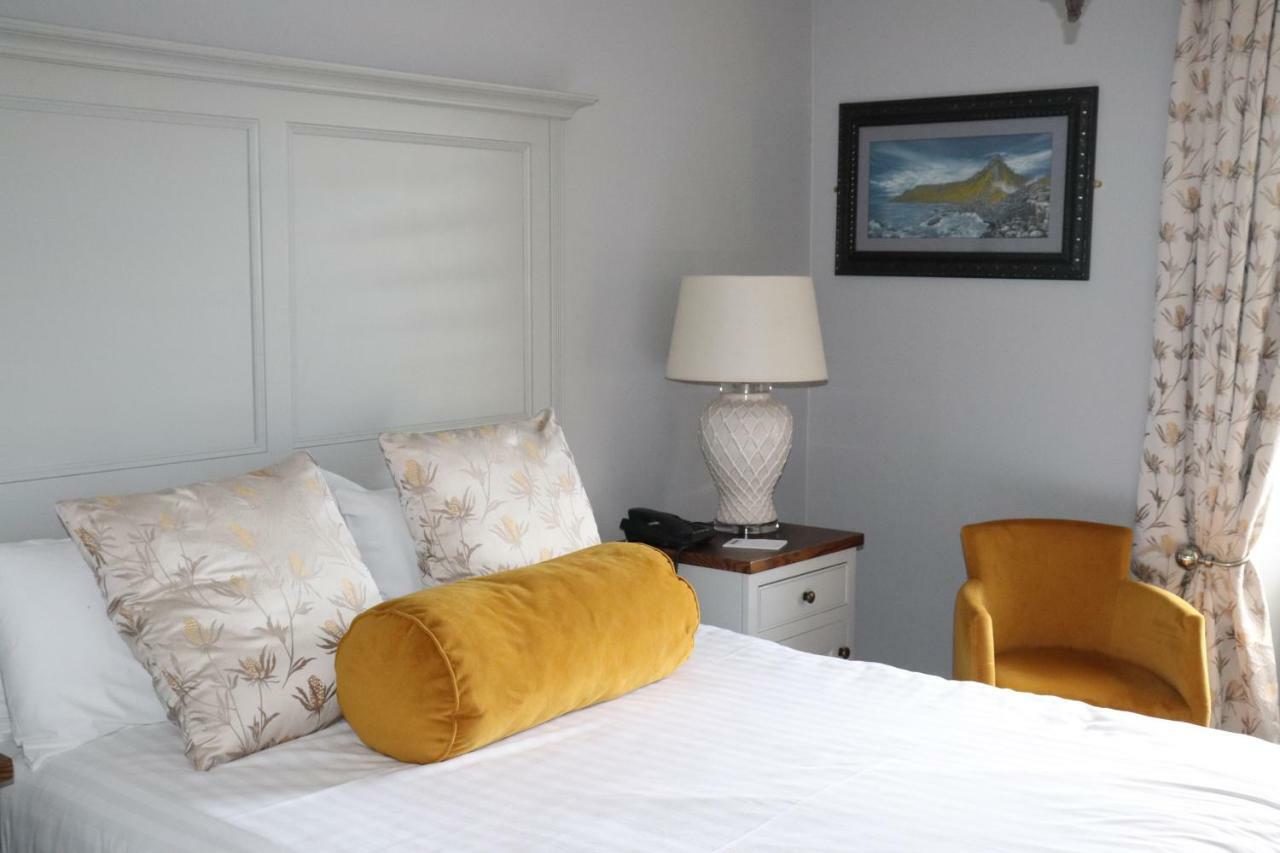 Causeway Hotel Bushmills Bagian luar foto